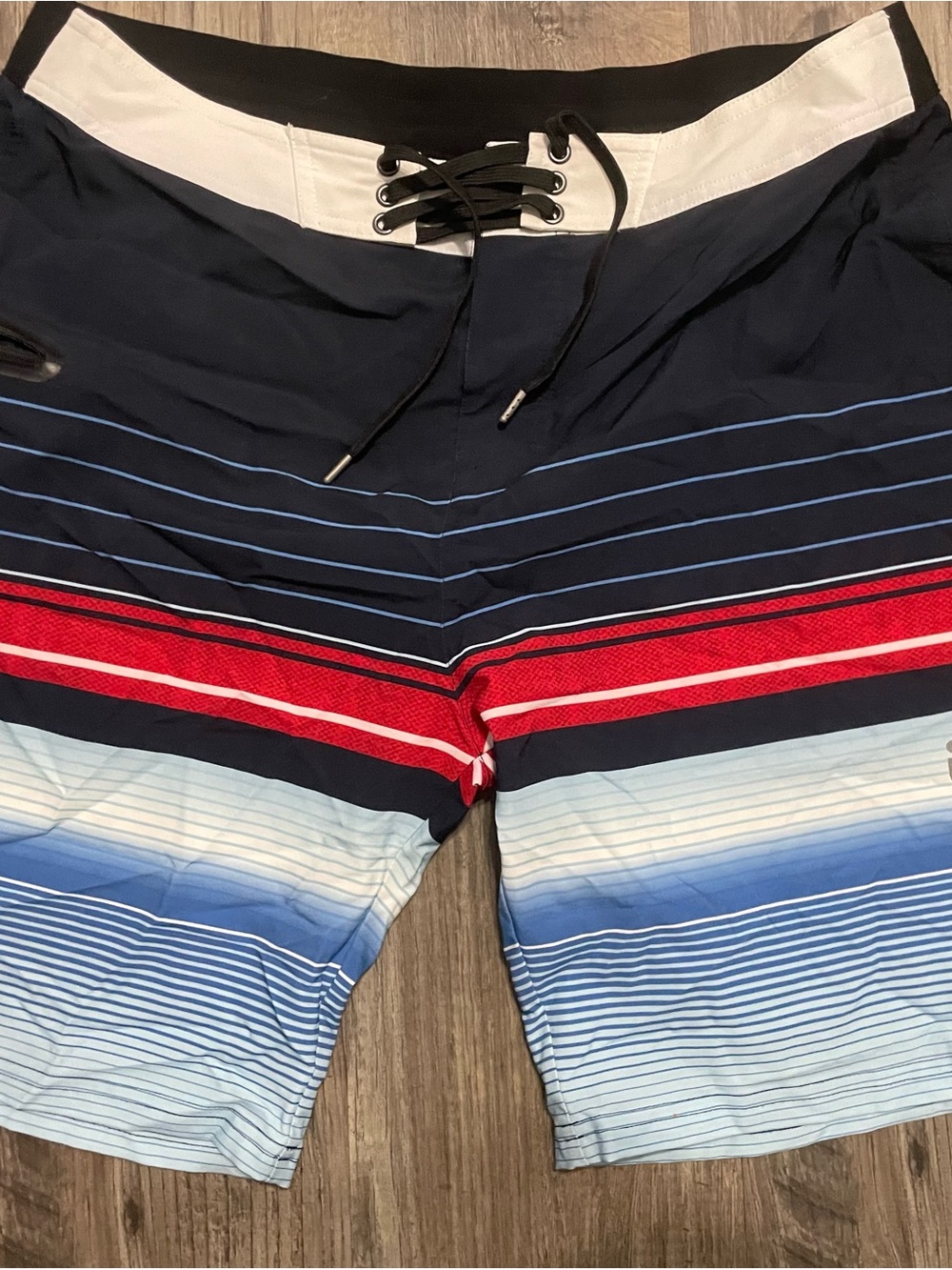 Men's Bench Board Shorts in Navy, Red & Blue size large. Pre-owned